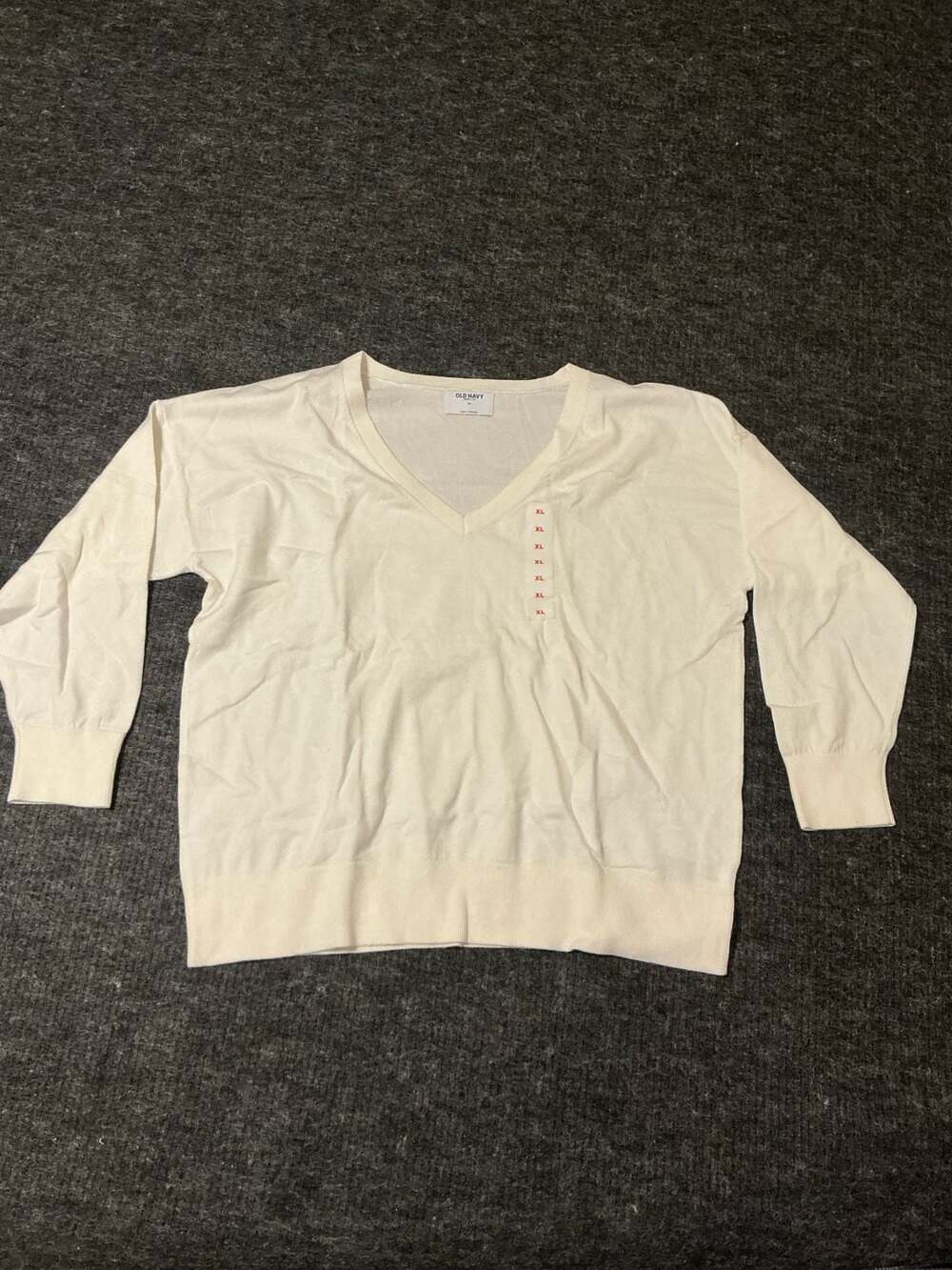 Old Navy Sosoft Lite V-Neck Sweater Womens Size XL Cream New